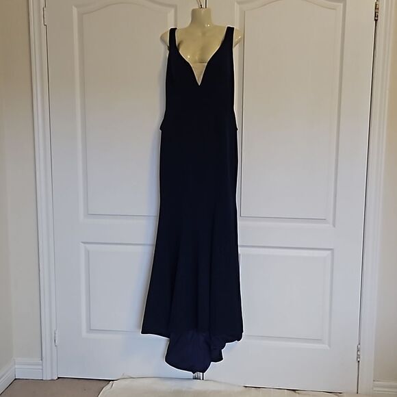 Brides Women's Mermaid High-Low Draped Low Back Maxi Dress Size 8 Navy Blue - Picture 2 of 16
